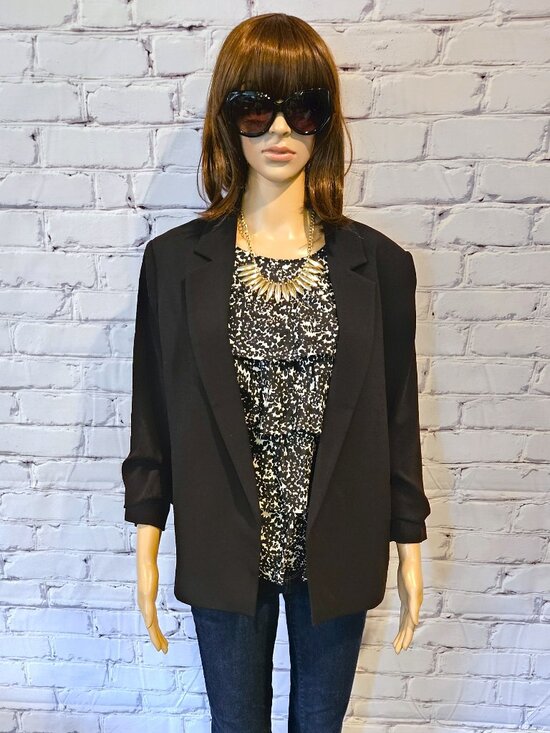 J. Crew, 100% silk black and white sleeveless tiered ruffle blouse - Picture 9 of 10